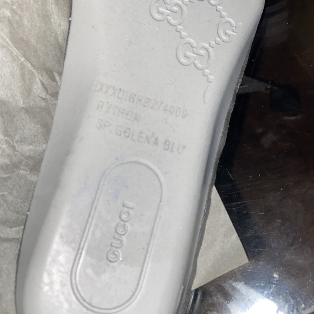 Gucci Pristine Condition. - image 2